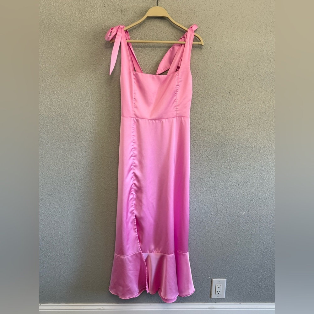 Show Me Your MuMu Garden Pink Midi Dress‎ in Pink Luxe Satin Size Medium